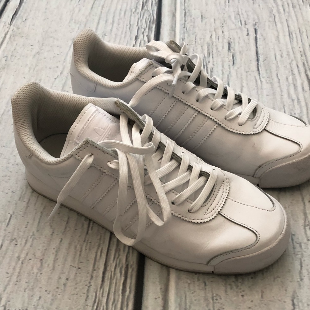 Adidas unisex shoes size